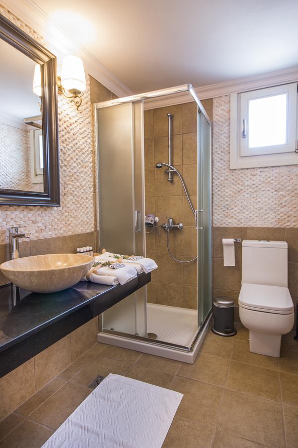 Nautilus Luxury Aparthotel Symi